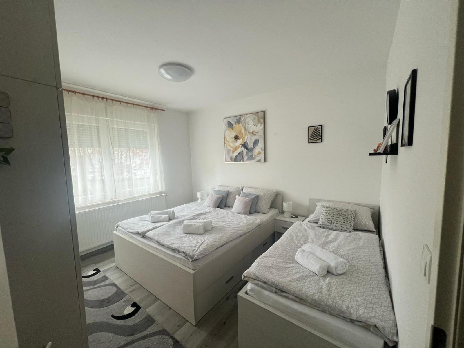 Centrum With Private Parking Apartment